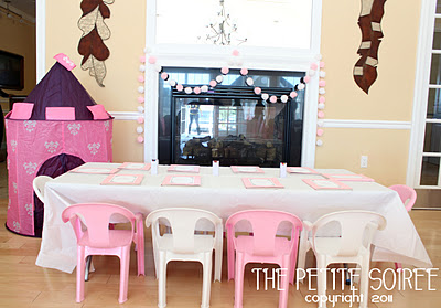 Once Upon a Time Princess First Birthday Party by The Petite Soiree via The Party Teacher-11