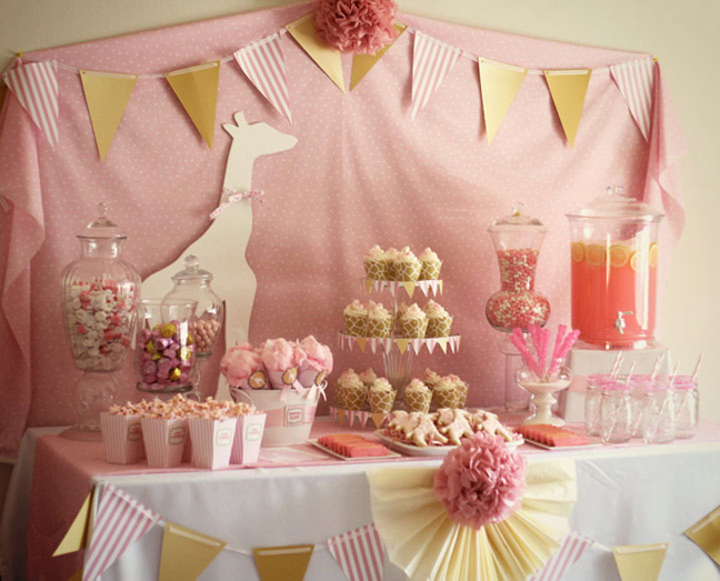 Stikke ud romantisk område Guest Party: Pink Giraffe Baby Shower | The Party Teacher